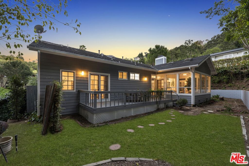 3236 Longridge TerraceSherman Oaks img 14