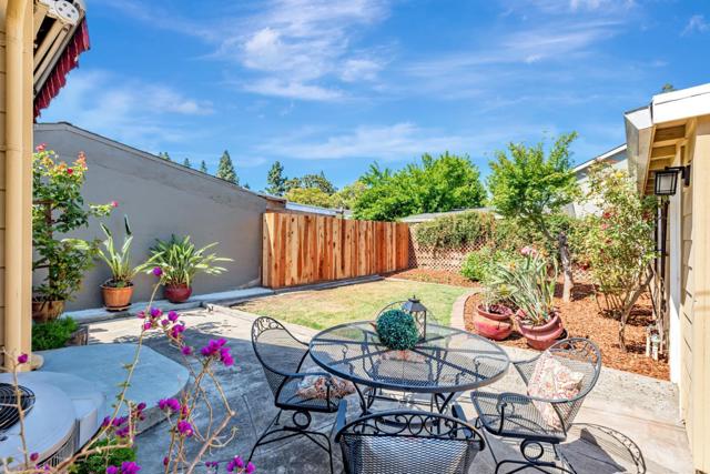 533 Flagg Avenue, San Jose CA: https://media.crmls.org/mediaz/bdfc93f4-5af7-4805-8653-ddd9277a4445.jpg