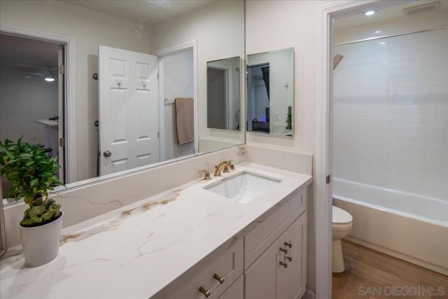 1621 Hotel Circle S, San Diego CA: https://media.crmls.org/mediaz/bdfce4d5-f9e9-4732-bbad-f9583bdc84fa.jpg