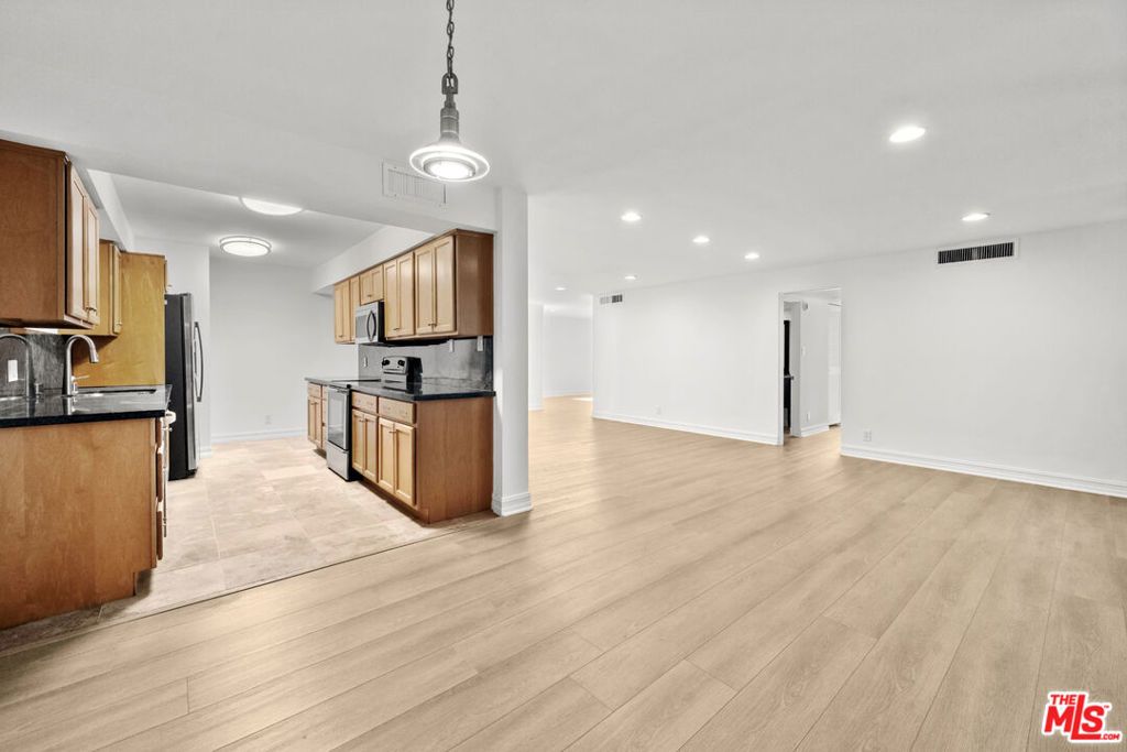 262 N Crescent Drive #3A