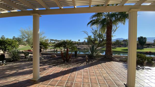 81451 Corte Pipilla, Indio CA: https://media.crmls.org/mediaz/be00488a-8bbe-4973-99f6-343209e7bb32.jpg