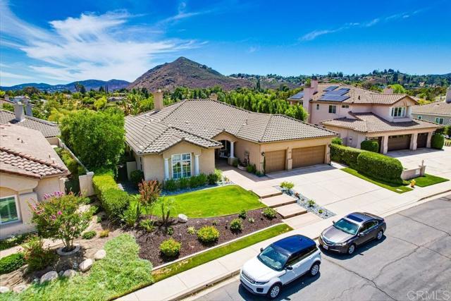 375 Camino Bailen, Escondido CA: https://media.crmls.org/mediaz/be013744-8fbc-47a7-aba0-78c34dcbee53.jpg