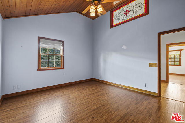 22651 Calvert Street, Woodland Hills CA: https://media.crmls.org/mediaz/be017eba-bc9a-4909-8735-c1c67356740a.jpg