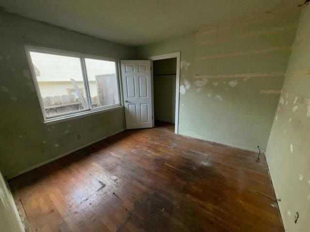 421 Garden Avenue, Monterey CA: https://media.crmls.org/mediaz/be0184f9-18e1-4180-993b-f3a38a5ddf7a.jpg