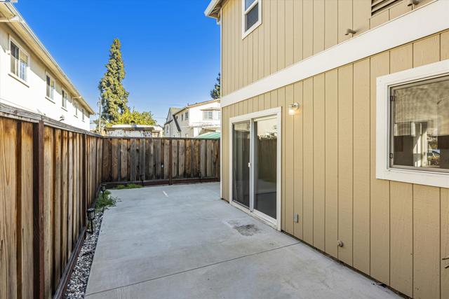 Image 31 of 34 For 20363 Royal Ave