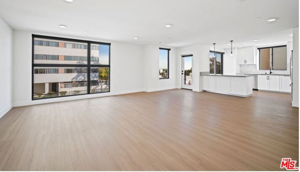 1261 Stoner Avenue #201