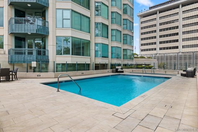 2500 6th Ave, San Diego CA: https://media.crmls.org/mediaz/be038f83-79ba-45e3-b191-f05f388db3fa.jpg