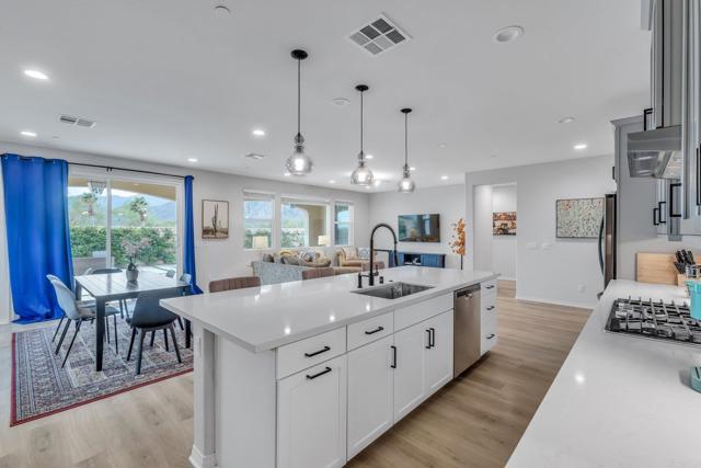 Detail Gallery Image 5 of 58 For 79699 via San Mateo, La Quinta,  CA 92253 - 3 Beds | 2/1 Baths