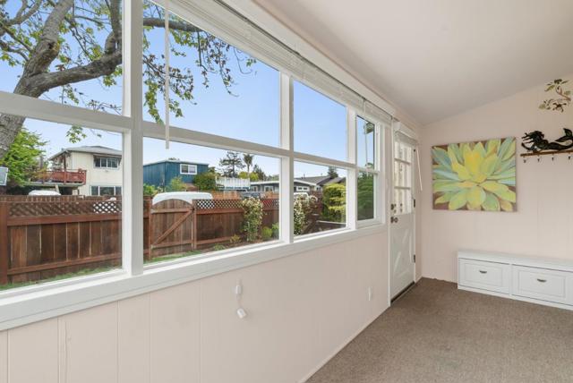 525 Laverne Avenue, Aptos CA: https://media.crmls.org/mediaz/be0437ee-2738-4384-bf0f-d218102c0ade.jpg