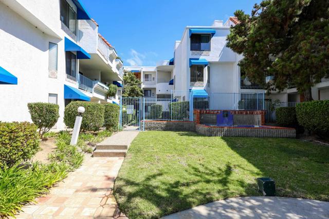 8338 Regents Rd., San Diego CA: https://media.crmls.org/mediaz/be0484eb-da8c-4a6a-953a-31e087044137.jpg