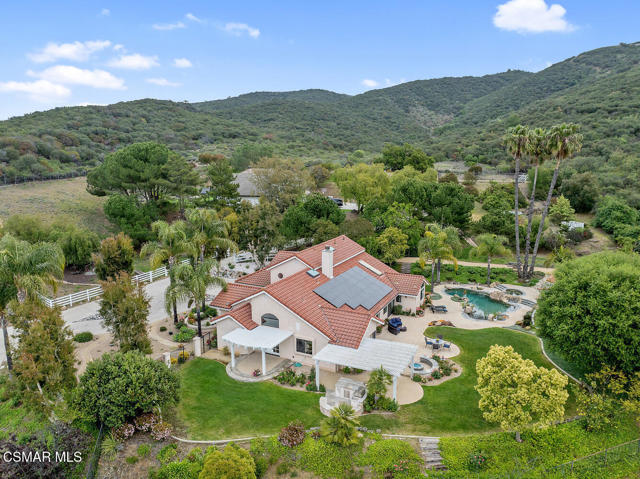 790 Spring Canyon Place, Thousand Oaks CA: https://media.crmls.org/mediaz/be054b71-1508-426b-9a8d-b50193961d03.jpg