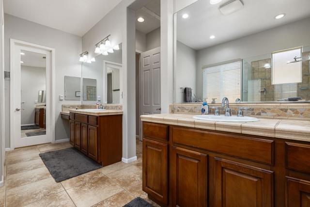 40844 Piazza Del Paradiso, Indio CA: https://media.crmls.org/mediaz/be055bc1-50a8-4f7e-a294-e7c345417f89.jpg