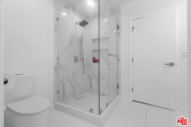 8226 Fountain Avenue, West Hollywood CA: https://media.crmls.org/mediaz/be05f66e-4535-4750-9ac9-266de5199494.jpg