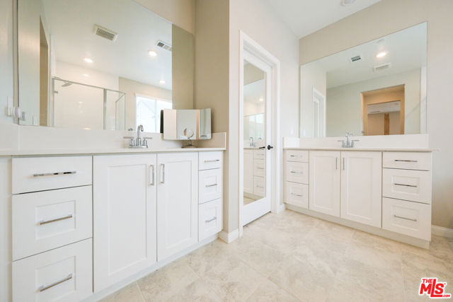 1681 Whitmore Loop, Chula Vista CA: https://media.crmls.org/mediaz/be06a9d2-1d2b-4098-9fc4-382232ec1b2b.jpg