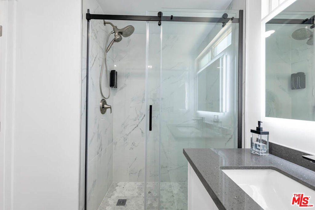 MLS #25495733 image #13