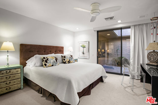 4 Trinity Court, Rancho Mirage CA: https://media.crmls.org/mediaz/be07df6e-c730-4df8-b870-0e4578f97f03.jpg