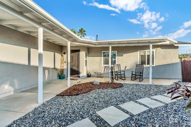 13551 Brett Harte, Lakeside CA: https://media.crmls.org/mediaz/be085900-3d8e-49fc-9852-baeaf6ab0a4e.jpg