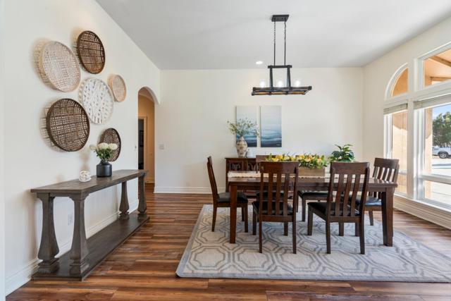 313 Taryn Court, Hollister CA: https://media.crmls.org/mediaz/be0882b1-e6ad-4db6-af67-7822a07d572b.jpg