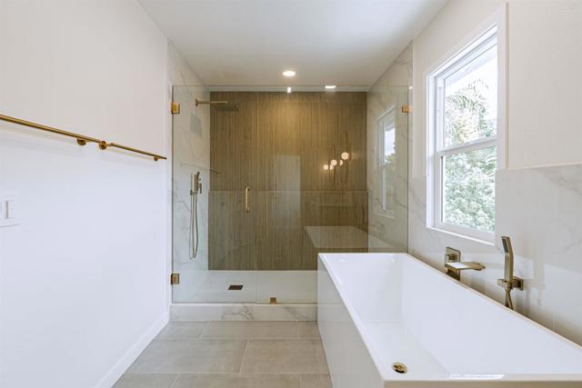 4436 Heritage Glen, San Diego CA: https://media.crmls.org/mediaz/be08abc5-b426-41a1-adc9-bffea1035376.jpg