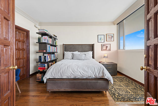 8787 Shoreham Drive, West Hollywood CA: https://media.crmls.org/mediaz/be08b259-ba6c-4eec-9429-79a6a551b2e7.jpg