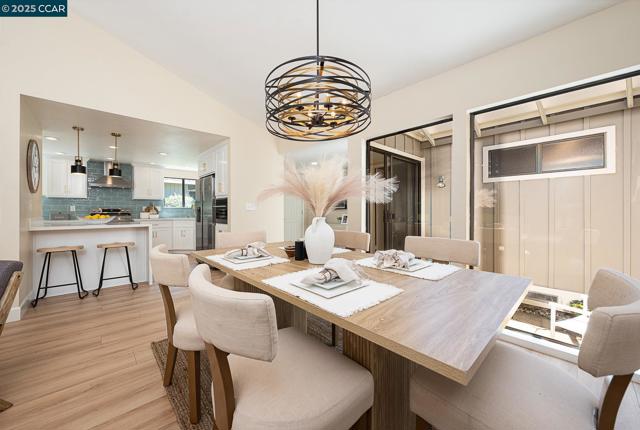 2128 Presidio Ct, Danville CA: https://media.crmls.org/mediaz/be09b06f-88c9-4899-82c0-c4bc919d9e49.jpg