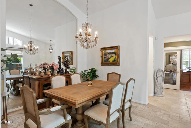 1728 Via Pajaro, Camarillo CA: https://media.crmls.org/mediaz/be09c8ff-15ca-49c9-98b0-3ce74df95214.jpg
