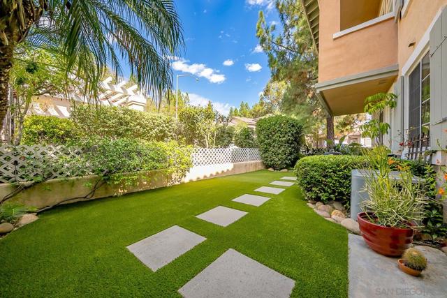 12061 Tivoli Park Row, San Diego CA: https://media.crmls.org/mediaz/be09d9b8-d4de-4887-94ae-115c84205d4b.jpg