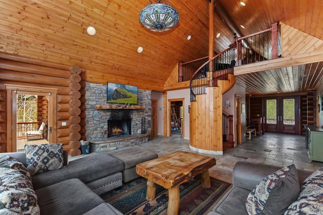 42400 Eagle Ridge, Big Bear CA: https://media.crmls.org/mediaz/be0a42dc-b2ac-418c-bb5b-5570cc6c7524.jpg