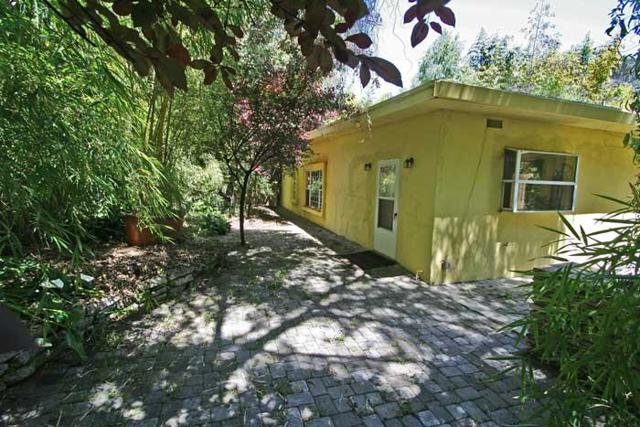 5601 Freedom Boulevard, Aptos CA: https://media.crmls.org/mediaz/be0a51ef-a54e-45cc-9cb3-d5e44ab910f9.jpg