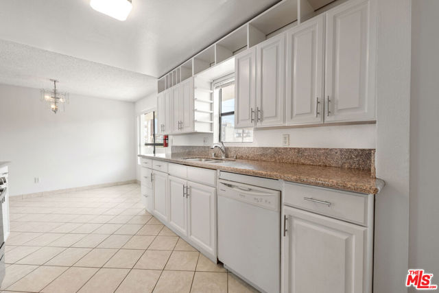 11975 Texas Avenue, Los Angeles CA: https://media.crmls.org/mediaz/be0a86a3-0c41-4b7d-aaf2-678e23f59ce0.jpg