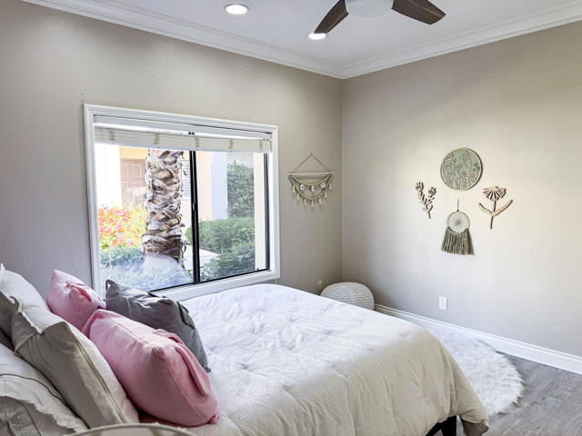 54974 Oaktree, La Quinta CA: https://media.crmls.org/mediaz/be0aeb0c-0041-461d-8032-23e54fce1be8.jpg