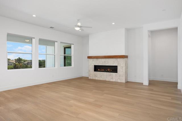 1212 Stonemark Place, Vista CA: https://media.crmls.org/mediaz/be0b1fb8-adff-49b8-8f44-a9de95fe4667.jpg
