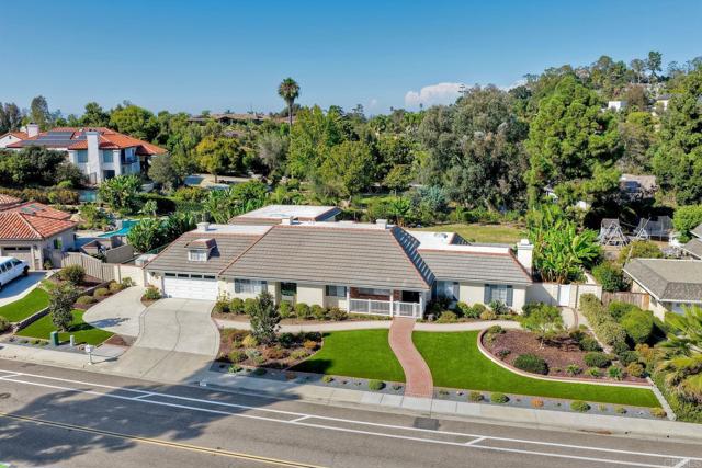 Detail Gallery Image 2 of 40 For 1234 Lupine Hills Dr, Vista,  CA 92081 - 4 Beds | 2/1 Baths