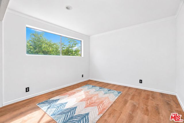 6160 Whitsett Avenue, 10 photo 15