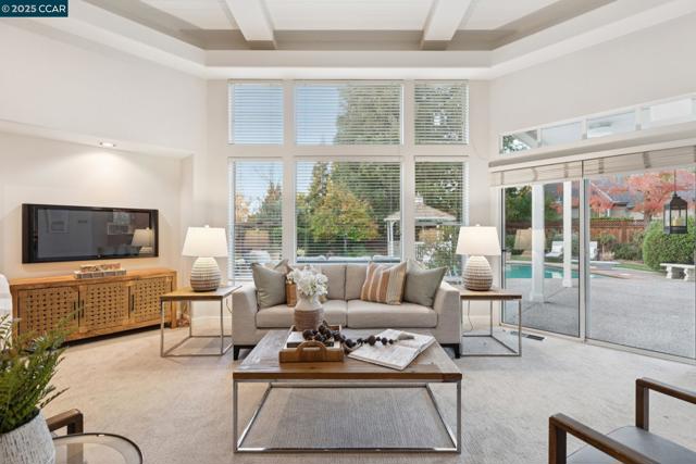 788 Woodwind Place, Walnut Creek CA: https://media.crmls.org/mediaz/be0cdb28-1fde-4f6d-9012-99261c7f4697.jpg