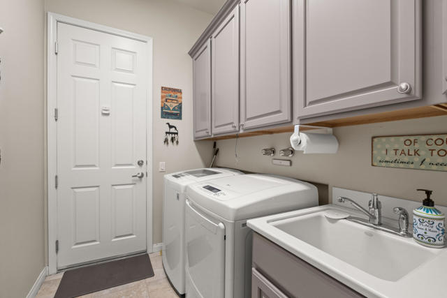80166 Avenida Aliso, Indio CA: https://media.crmls.org/mediaz/be0cff93-a7bc-4b9d-a6ff-7239f5648b96.jpg