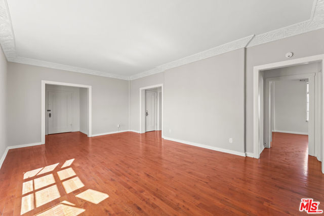 1314 N HAYWORTH Avenue, West Hollywood CA: https://media.crmls.org/mediaz/be0d074a-e8bb-4ad0-8239-37a4f6b99cbc.jpg