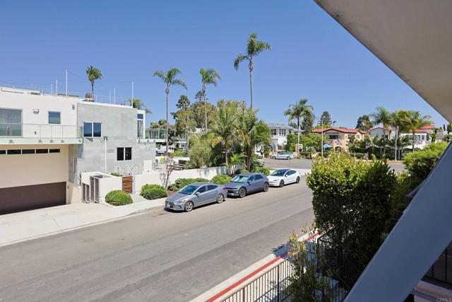Detail Gallery Image 35 of 57 For 1609 Glorietta Bld, Coronado,  CA 92118 - 2 Beds | 2 Baths