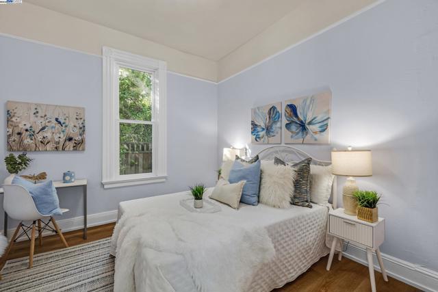 624 N 17Th St, San Jose CA: https://media.crmls.org/mediaz/be0e62ef-9a69-4b84-af17-48f5200e8548.jpg