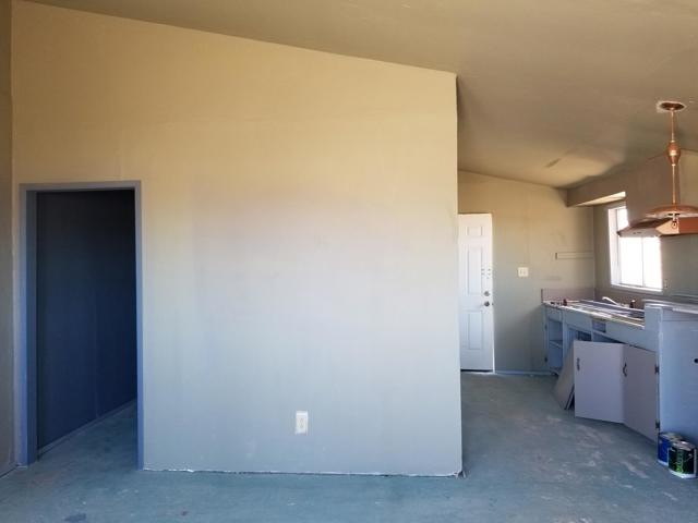 Image 10 of 27 For 9548 Avenue D