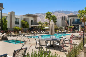 211 The, Palm Springs CA: https://media.crmls.org/mediaz/be0f1ca5-db96-4f2e-993c-6d4c985f89c2.jpg