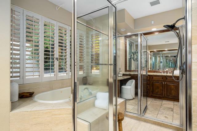 78955 Martinique Drive, Bermuda Dunes CA: https://media.crmls.org/mediaz/be0fa76f-787a-462c-a526-0c210865bd8d.jpg