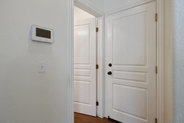 Image 31 of 69 For 2415 Oak Grove Ct