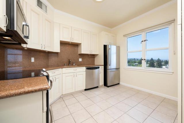 1 Baldwin Avenue, San Mateo CA: https://media.crmls.org/mediaz/be102940-8afa-4dde-b16e-a29adf7bff84.jpg