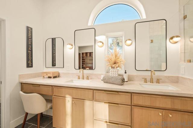 Image 17 of 30 For 526 Saxony  