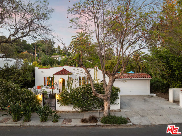 955 W Avenue 37, Los Angeles CA: https://media.crmls.org/mediaz/be10e3e0-5f2b-4328-bcc0-beac77cf853c.jpg