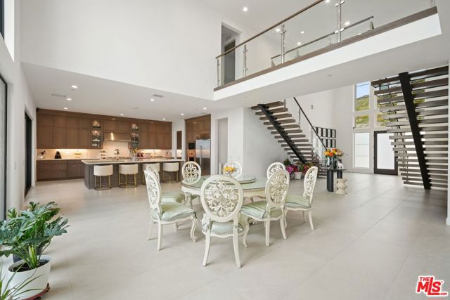 20244 W Albion Way, Porter Ranch CA: https://media.crmls.org/mediaz/be138d7a-616c-4efc-b456-8ae7cbc97ded.jpg