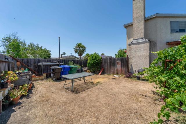 4643 Cherokee Avenue, San Diego CA: https://media.crmls.org/mediaz/be13d337-2b92-4bdc-a2e6-755e6e9d879d.jpg