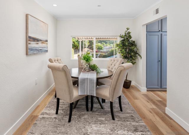 6815 Monte Verde, San Diego CA: https://media.crmls.org/mediaz/be14698b-4576-4698-b425-57c2bf6e3eff.jpg