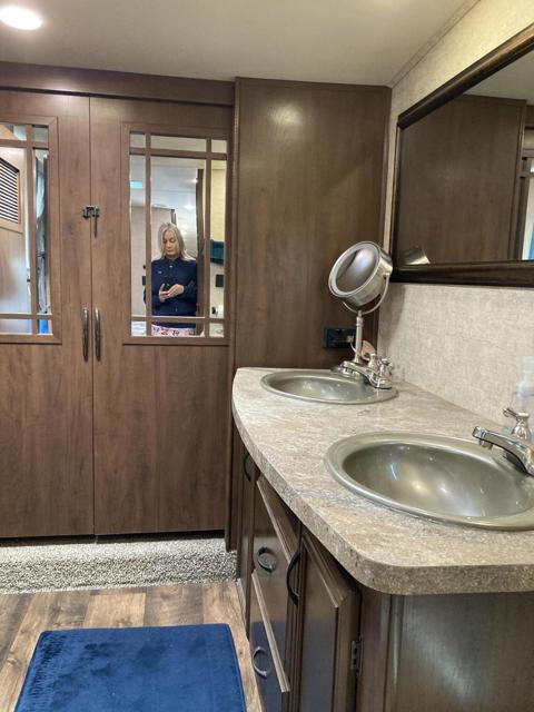 69411 Ramon Road, Cathedral City CA: https://media.crmls.org/mediaz/be1486f0-e3ef-4e15-a957-dc61630dec0b.jpg